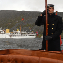 Om morgenen på reisens andre dag la Kongeskipet til i Kjøllefjord. Foto: Sven Gj. Gjeruldsen, Det kongelige hoff